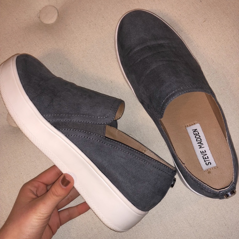 Steve Madden slip on platform sneaker